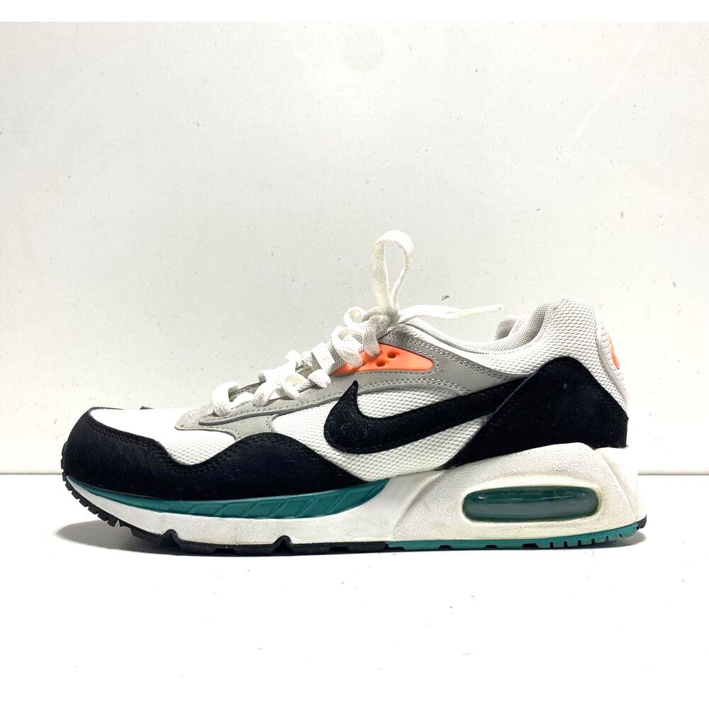 Nike Air Max Command White and Black Athletic Shoes Women's Size 9
